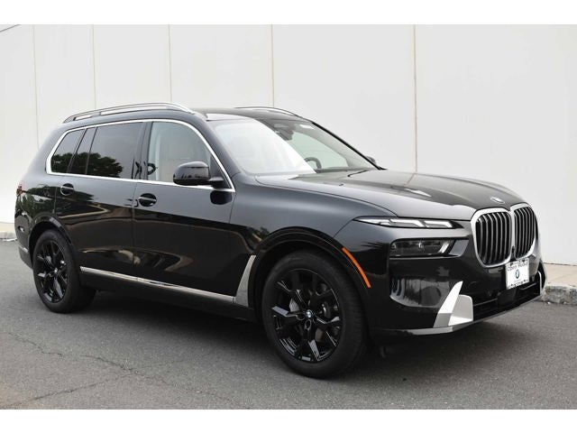 2026 BMW X7 xDrive40i Sports Activity Vehicle