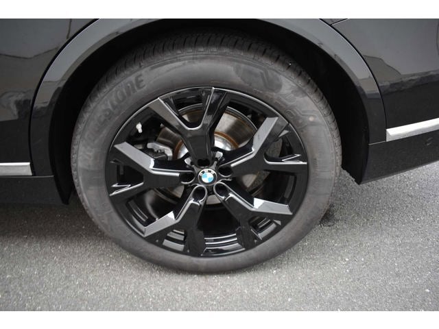 2026 BMW X7 xDrive40i Sports Activity Vehicle
