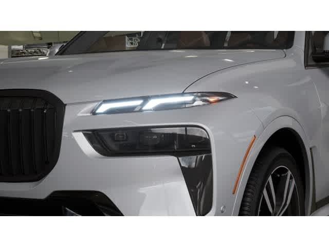 2027 BMW X7 xDrive40i Sports Activity Vehicle