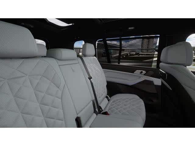 2027 BMW X7 xDrive40i Sports Activity Vehicle