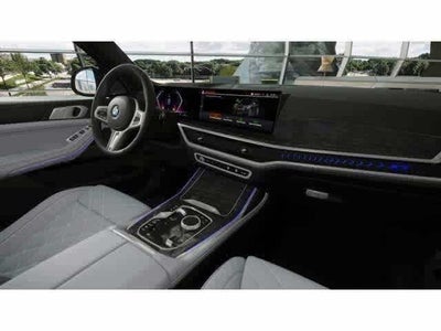 2027 BMW X7 xDrive40i Sports Activity Vehicle
