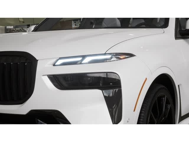 2027 BMW X7 xDrive40i Sports Activity Vehicle