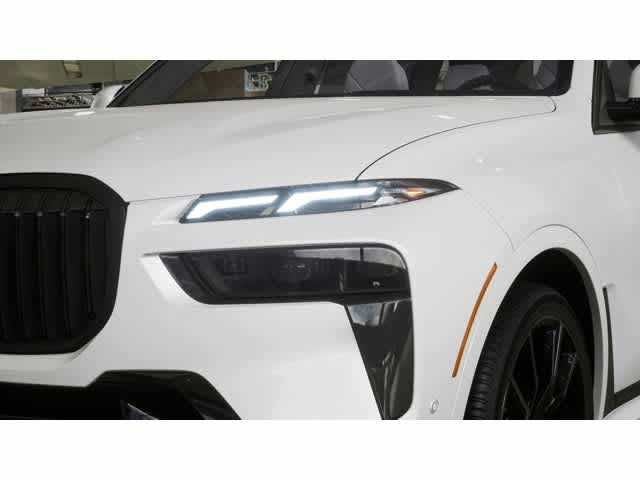 2027 BMW X7 xDrive40i Sports Activity Vehicle