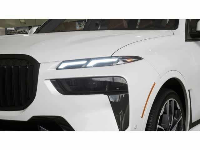 2027 BMW X7 xDrive40i Sports Activity Vehicle