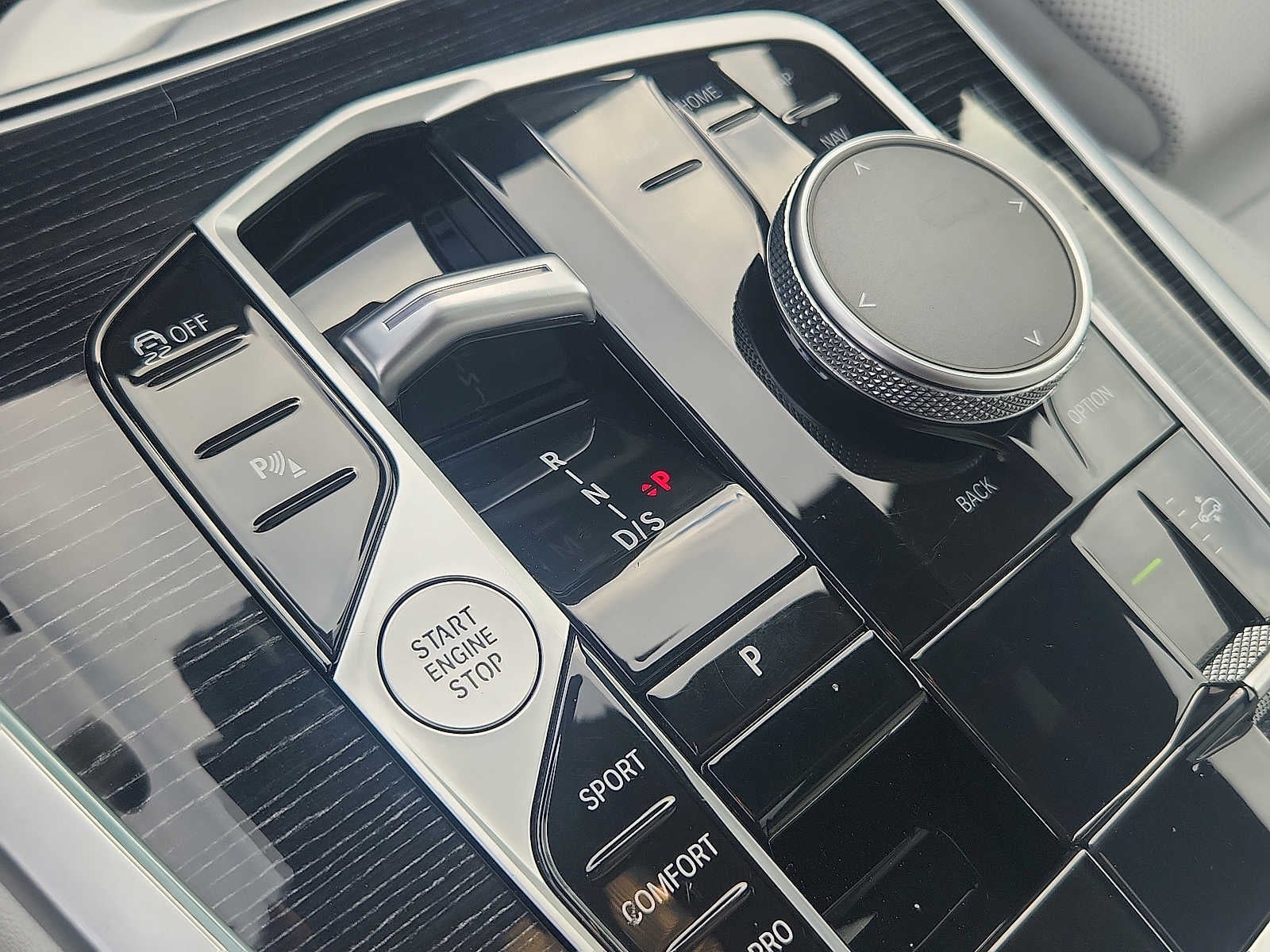 2024 BMW X7 xDrive40i Sports Activity Vehicle