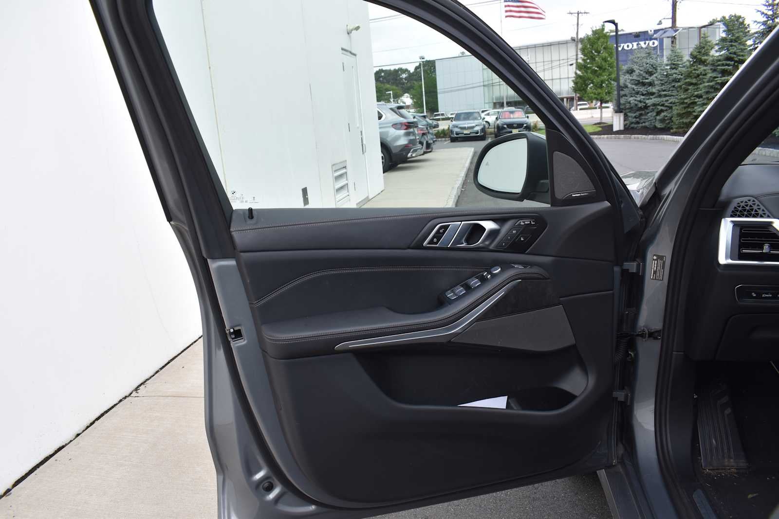 2024 BMW X7 xDrive40i Sports Activity Vehicle
