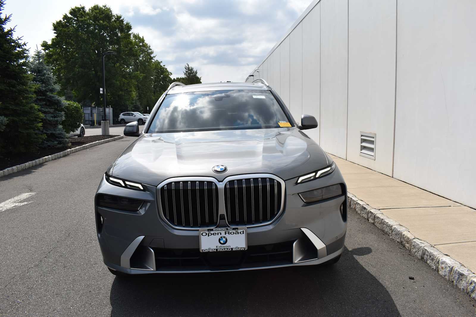 2024 BMW X7 xDrive40i Sports Activity Vehicle