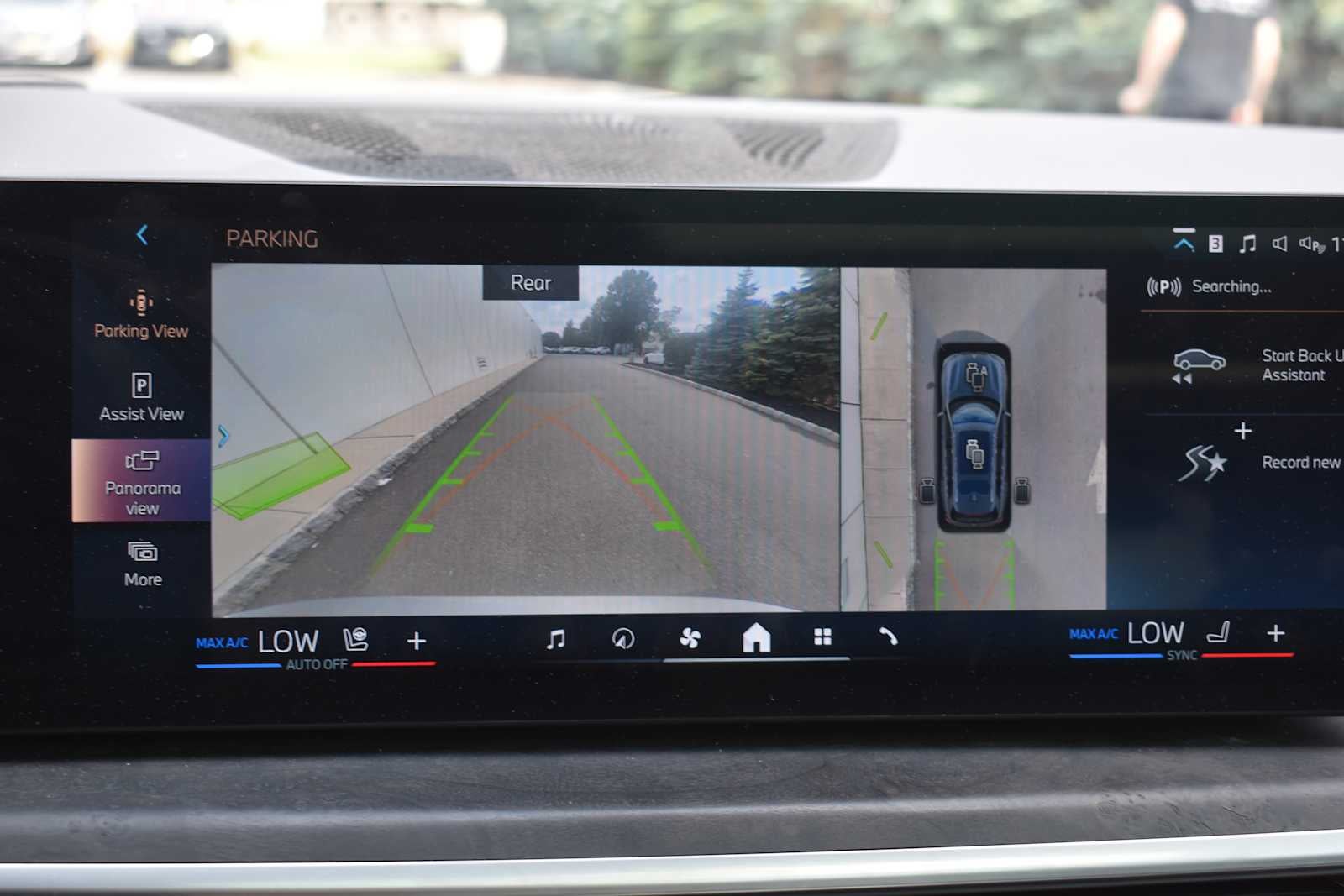 2024 BMW X7 xDrive40i Sports Activity Vehicle