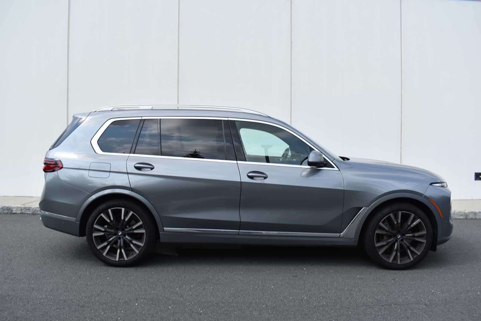 2024 BMW X7 xDrive40i Sports Activity Vehicle
