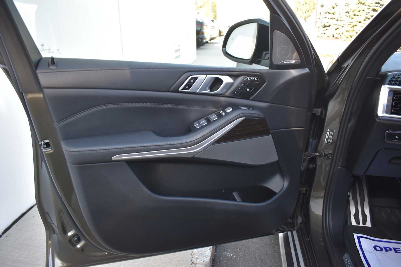 2024 BMW X7 xDrive40i Sports Activity Vehicle