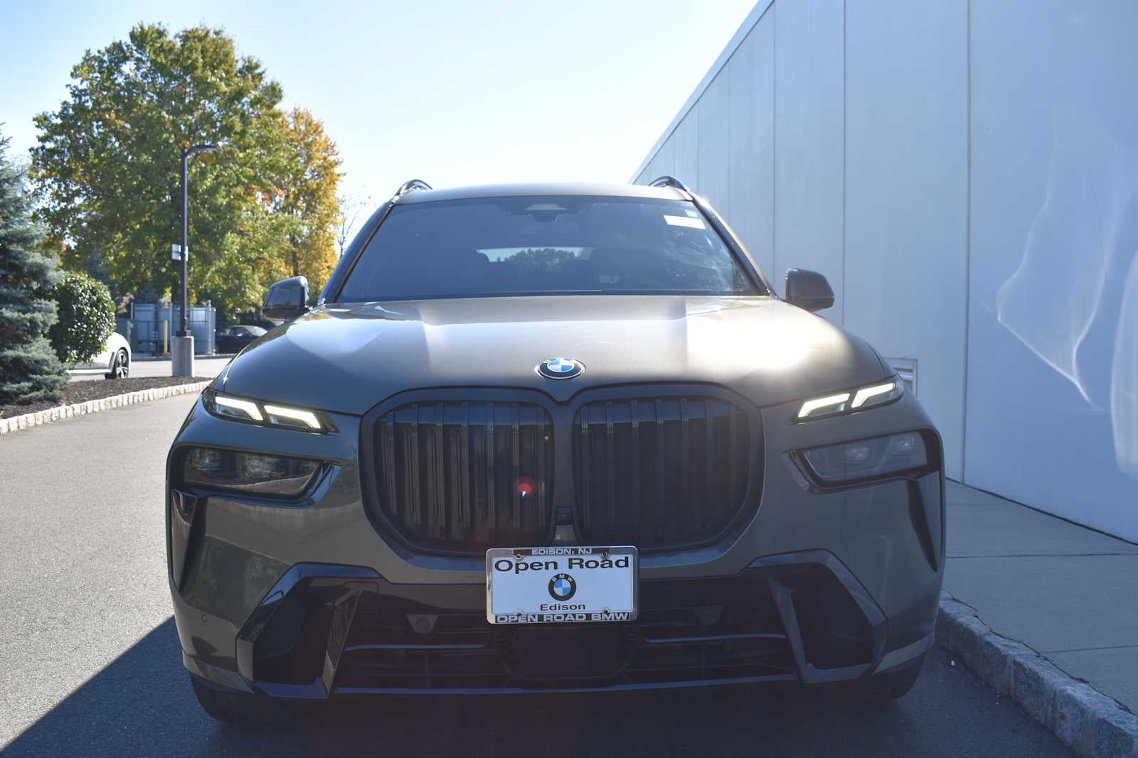 2024 BMW X7 xDrive40i Sports Activity Vehicle
