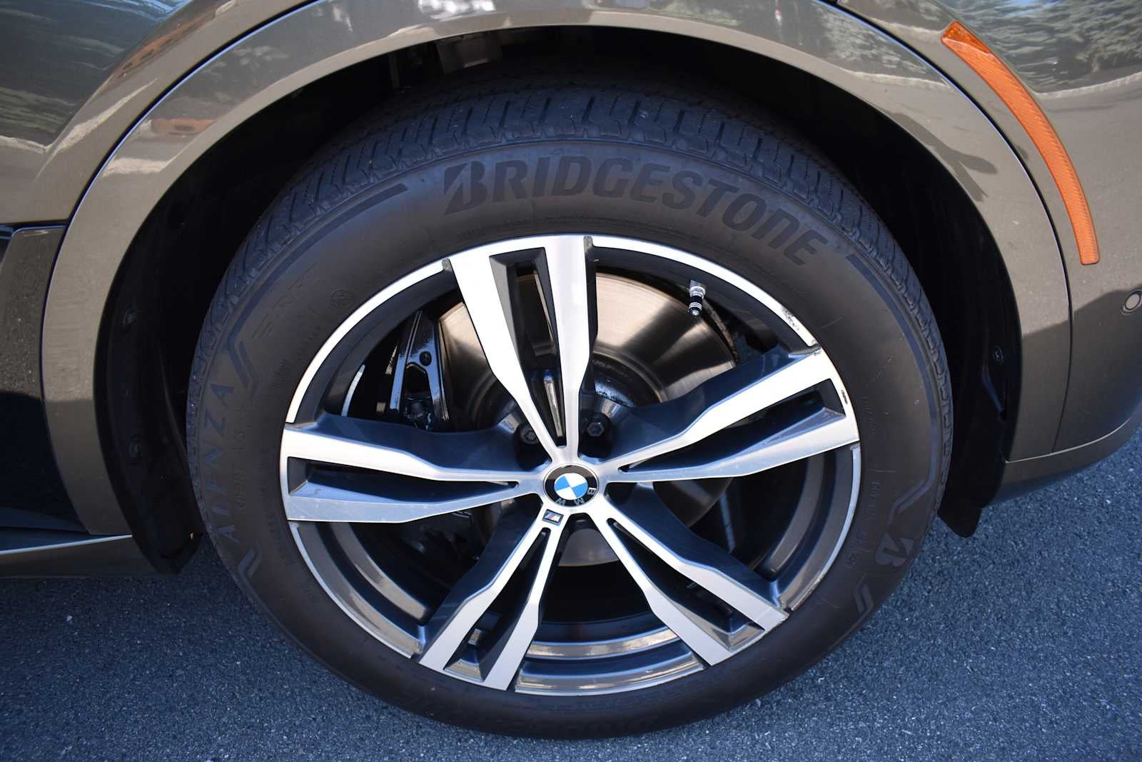 2024 BMW X7 xDrive40i Sports Activity Vehicle