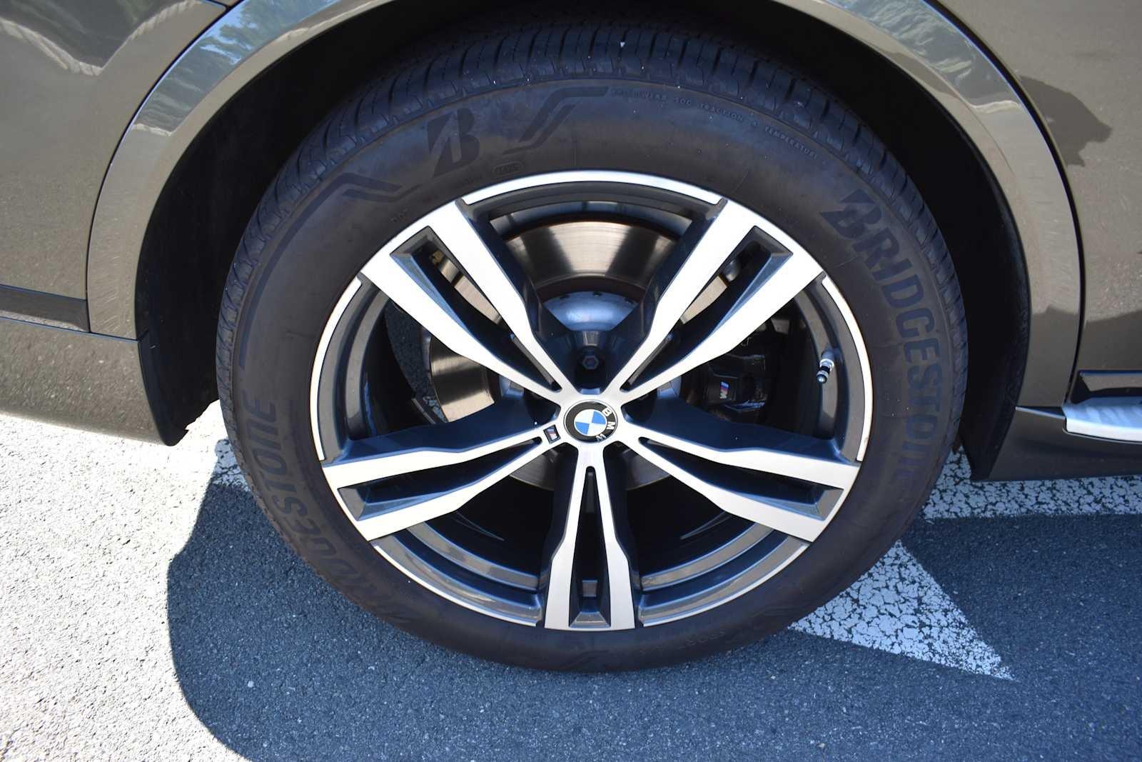 2024 BMW X7 xDrive40i Sports Activity Vehicle