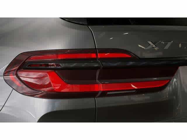 2026 BMW X7 xDrive40i Sports Activity Vehicle