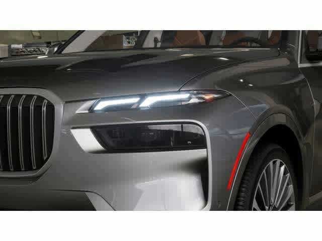 2026 BMW X7 xDrive40i Sports Activity Vehicle