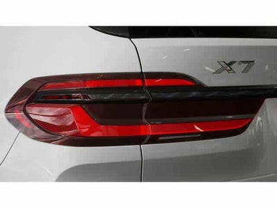 2027 BMW X7 xDrive40i Sports Activity Vehicle