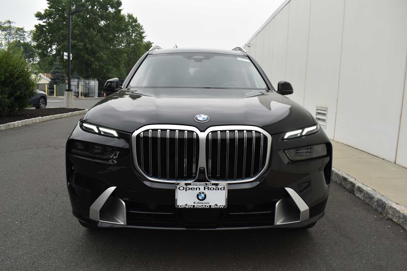 2024 BMW X7 xDrive40i Sports Activity Vehicle