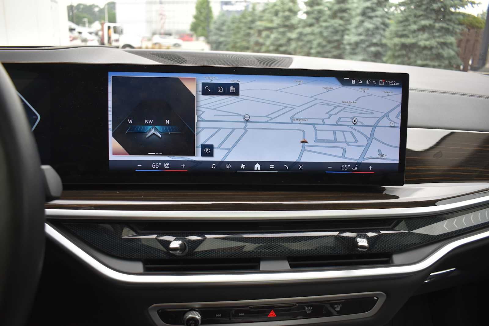2024 BMW X7 xDrive40i Sports Activity Vehicle