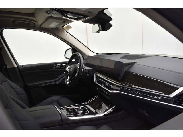2024 BMW X7 xDrive40i Sports Activity Vehicle