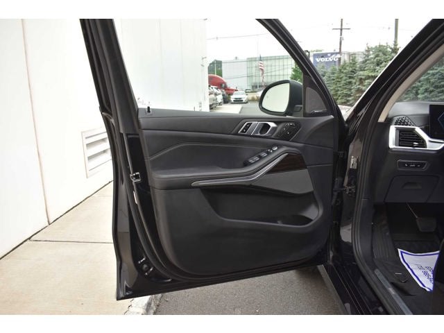 2024 BMW X7 xDrive40i Sports Activity Vehicle