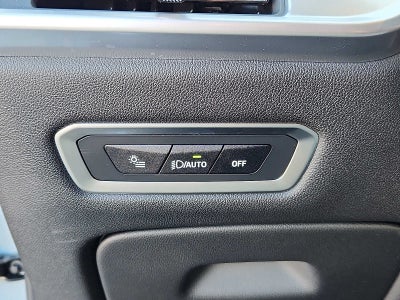 2025 BMW X7 xDrive40i Sports Activity Vehicle