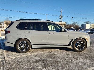 2025 BMW X7 xDrive40i Sports Activity Vehicle