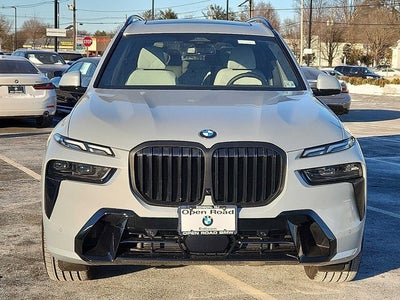 2025 BMW X7 xDrive40i Sports Activity Vehicle