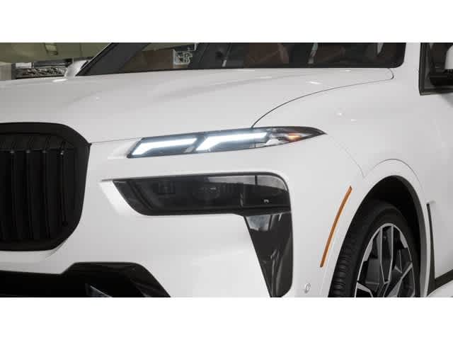 2027 BMW X7 xDrive40i Sports Activity Vehicle