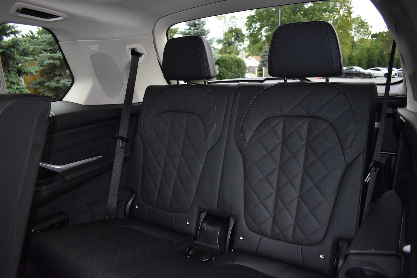 2026 BMW X7 xDrive40i Sports Activity Vehicle