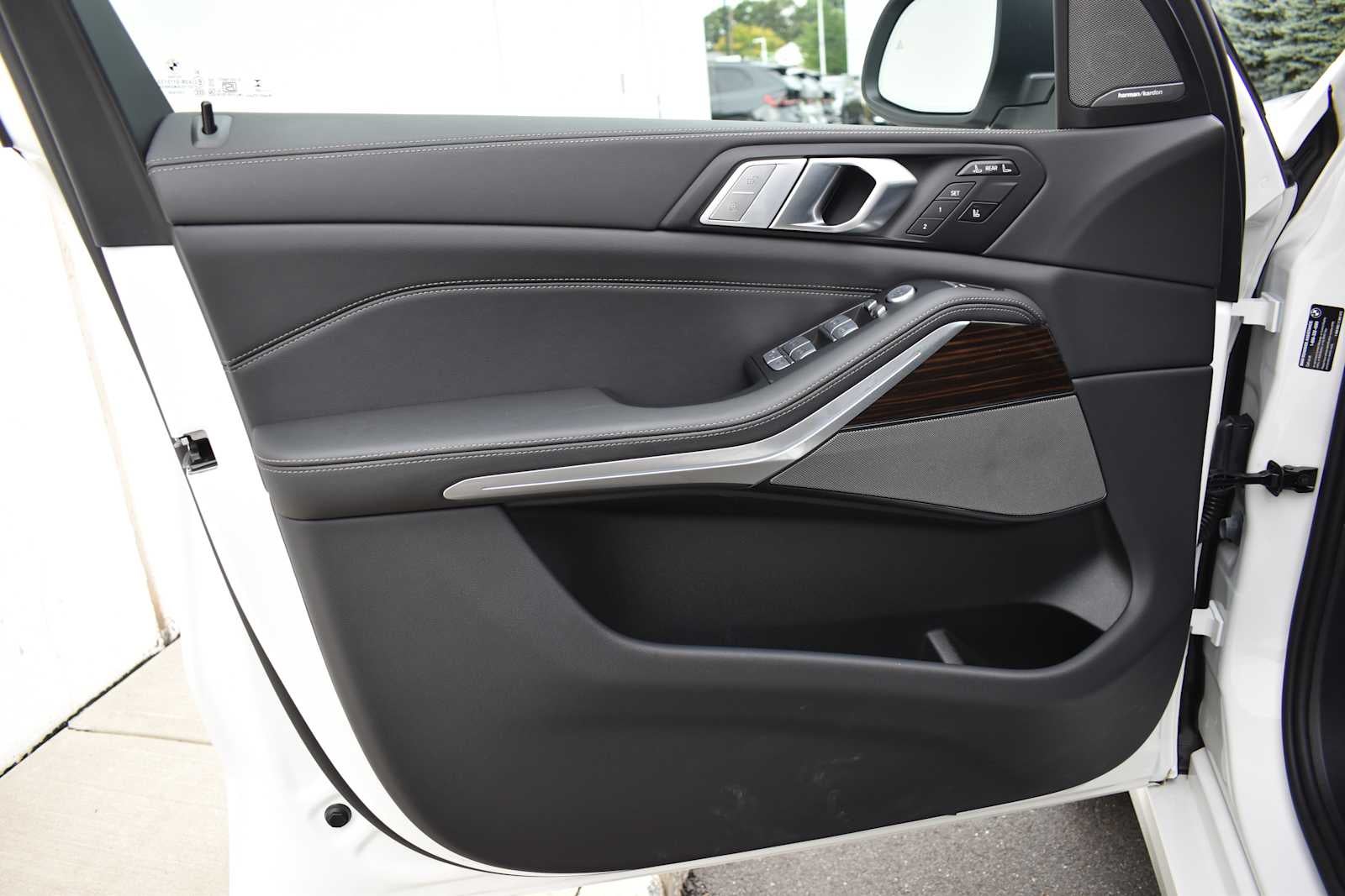 2026 BMW X7 xDrive40i Sports Activity Vehicle