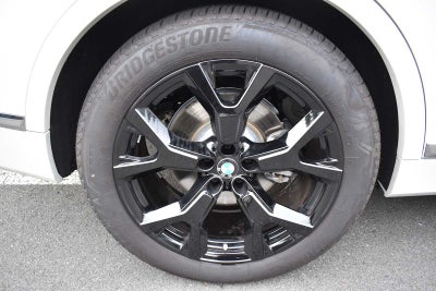 2026 BMW X7 xDrive40i Sports Activity Vehicle