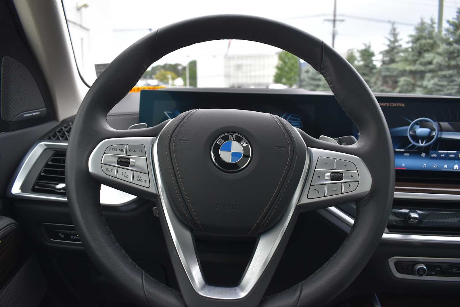 2026 BMW X7 xDrive40i Sports Activity Vehicle