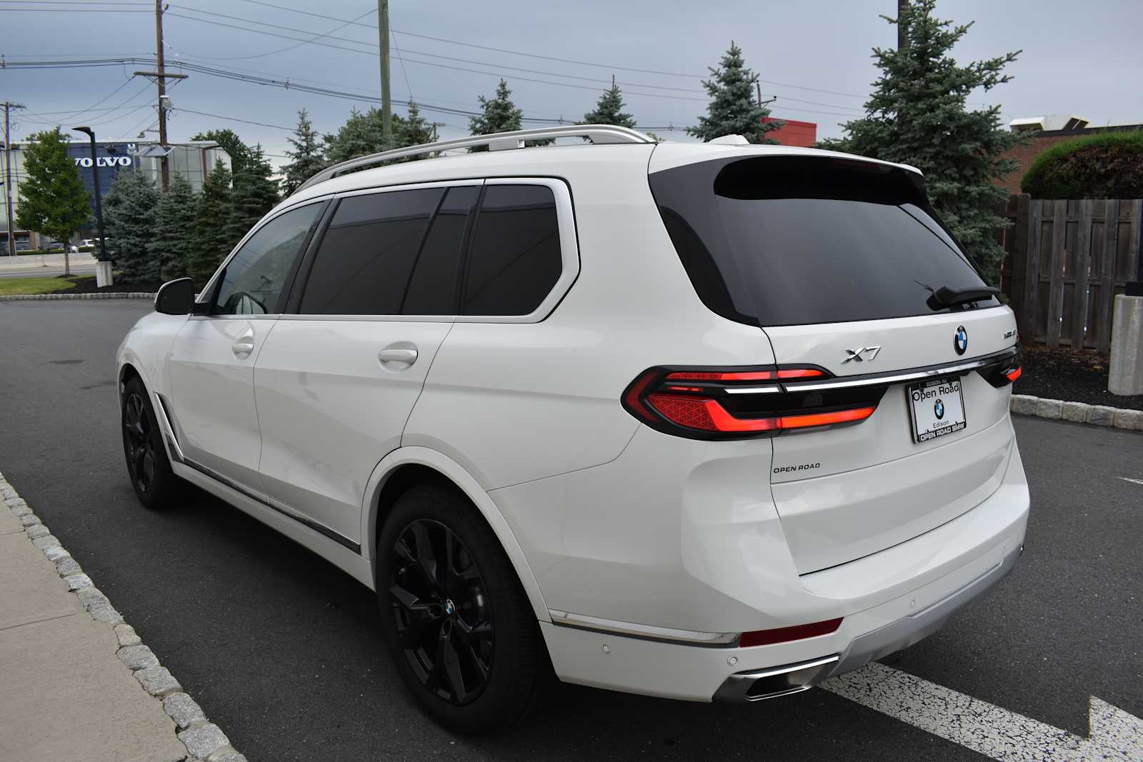 2026 BMW X7 xDrive40i Sports Activity Vehicle