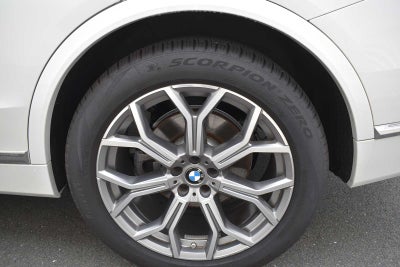 2024 BMW X7 xDrive40i Sports Activity Vehicle