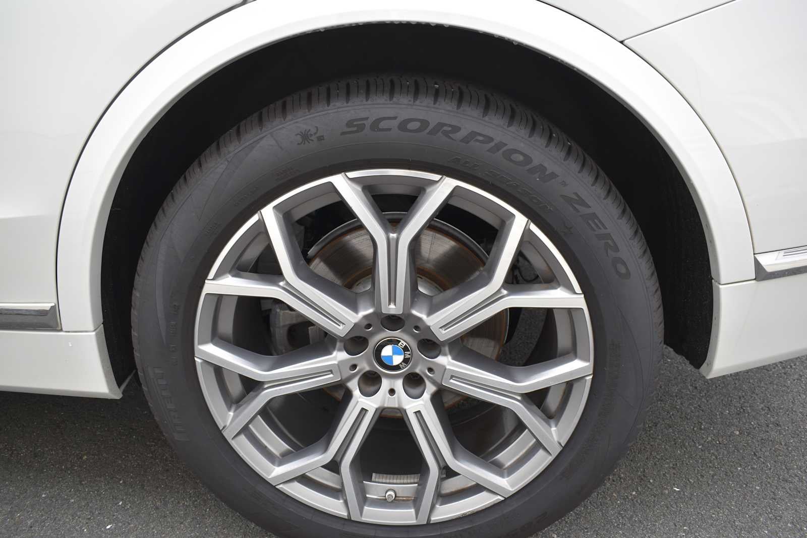 2024 BMW X7 xDrive40i Sports Activity Vehicle