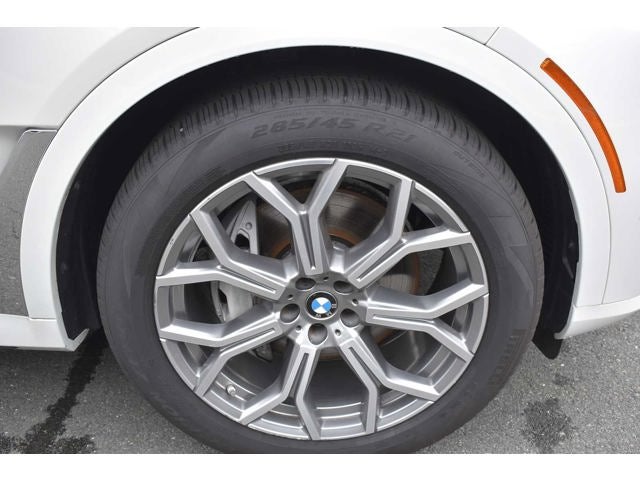2024 BMW X7 xDrive40i Sports Activity Vehicle