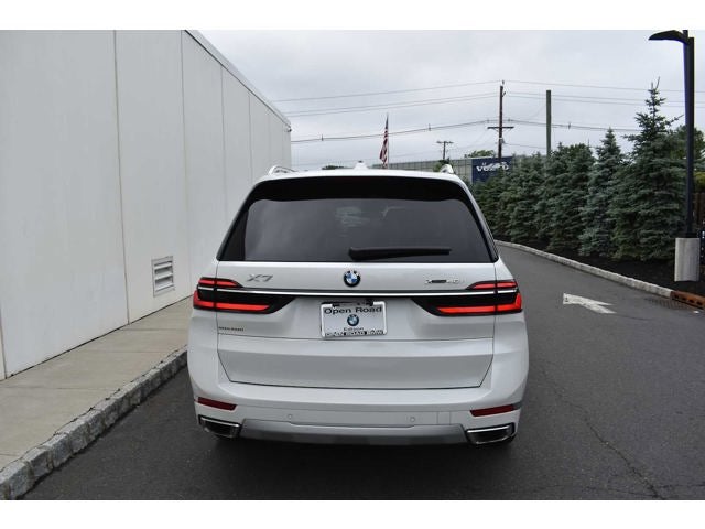 2024 BMW X7 xDrive40i Sports Activity Vehicle