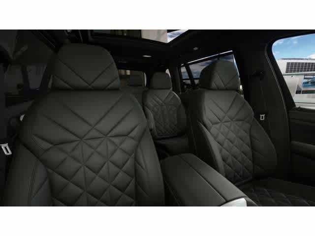 2027 BMW X7 xDrive40i Sports Activity Vehicle