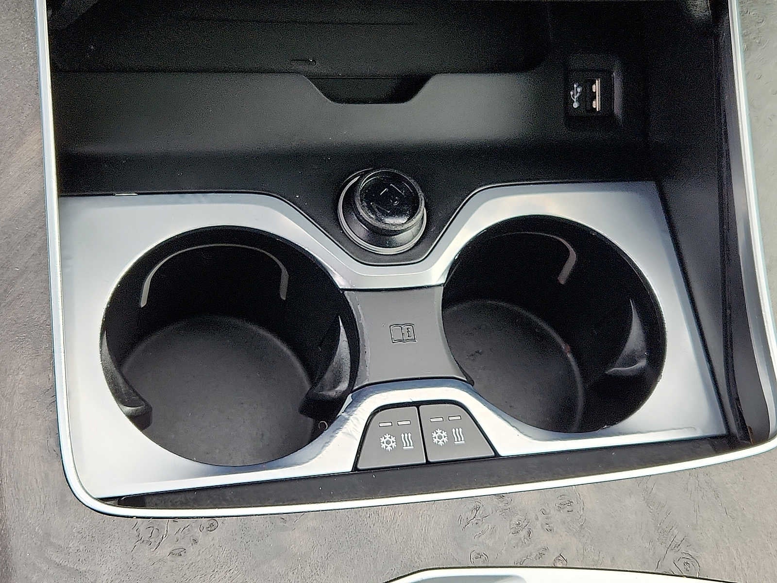 2023 BMW X7 xDrive40i Sports Activity Vehicle