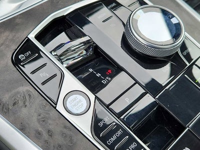 2023 BMW X7 xDrive40i Sports Activity Vehicle