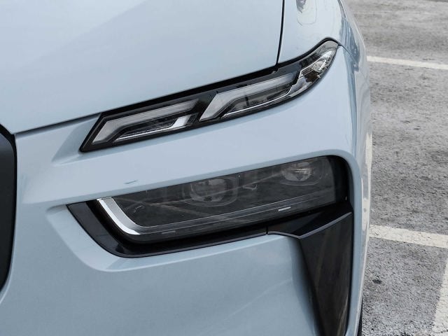 2023 BMW X7 xDrive40i Sports Activity Vehicle