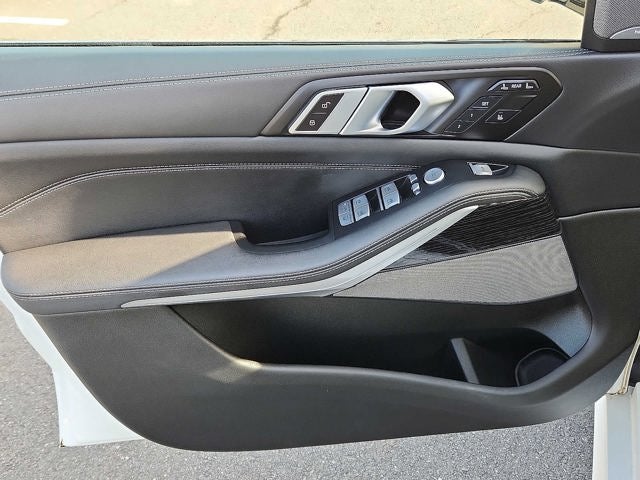 2024 BMW X7 xDrive40i Sports Activity Vehicle