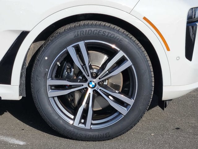 2024 BMW X7 xDrive40i Sports Activity Vehicle