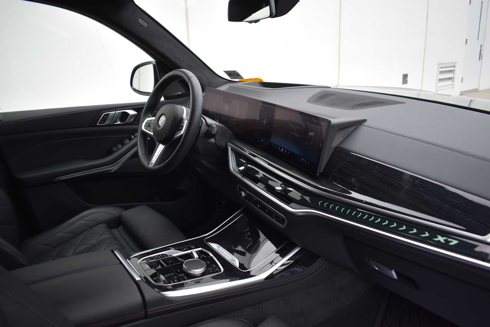 2024 BMW X7 xDrive40i Sports Activity Vehicle