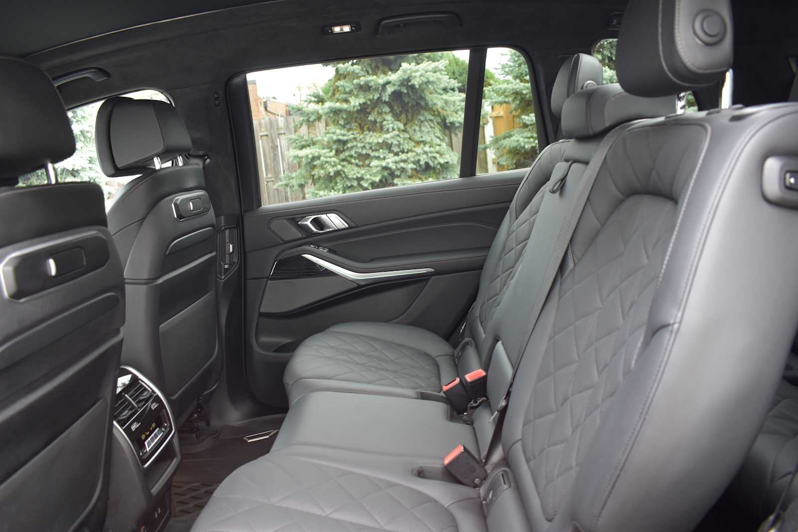 2024 BMW X7 xDrive40i Sports Activity Vehicle