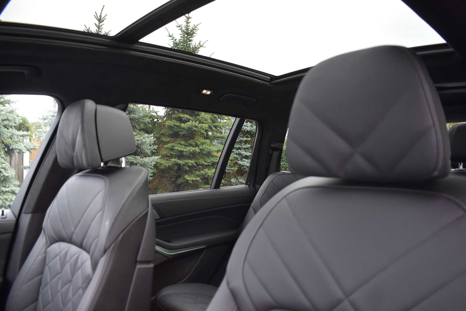 2024 BMW X7 xDrive40i Sports Activity Vehicle
