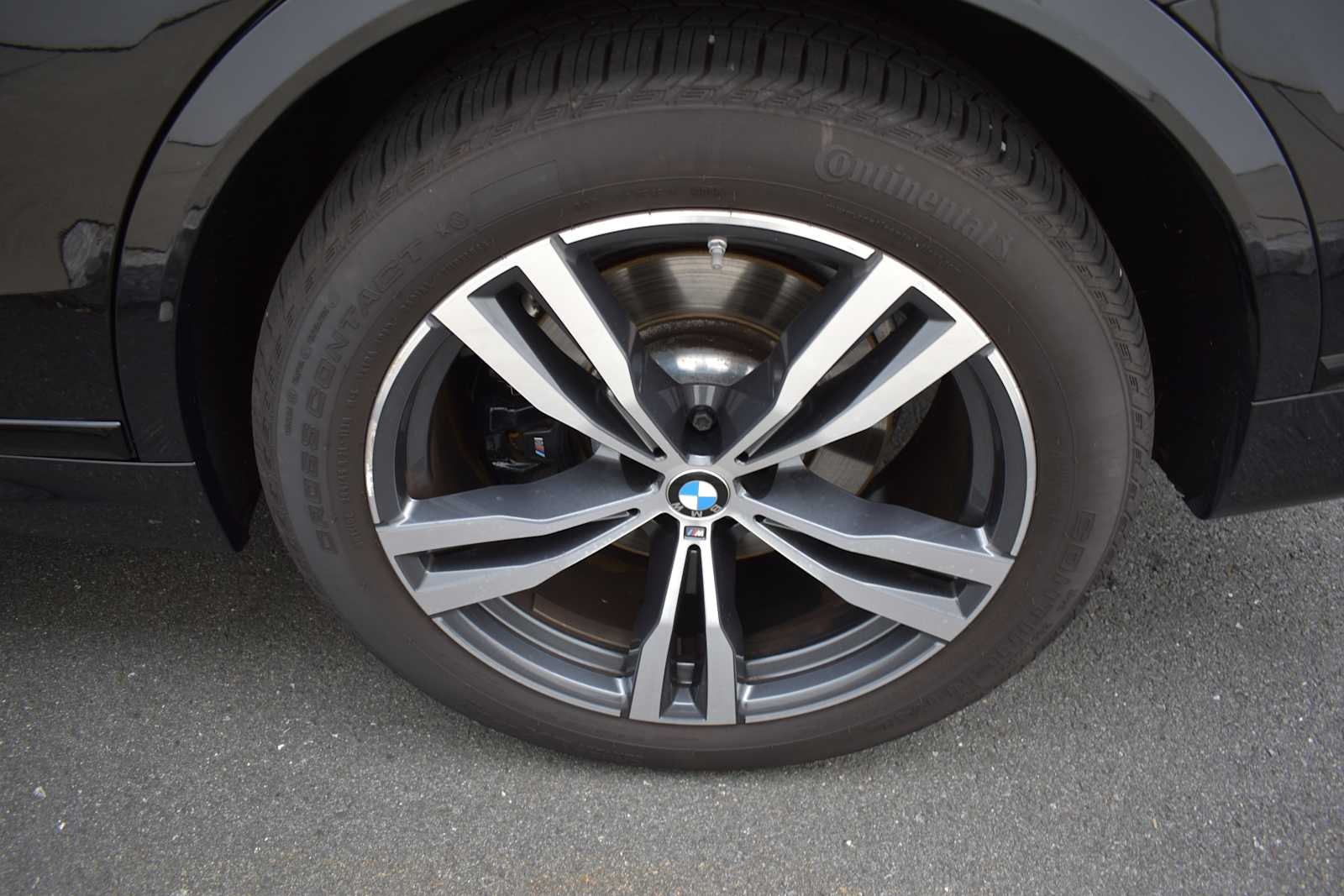 2024 BMW X7 xDrive40i Sports Activity Vehicle