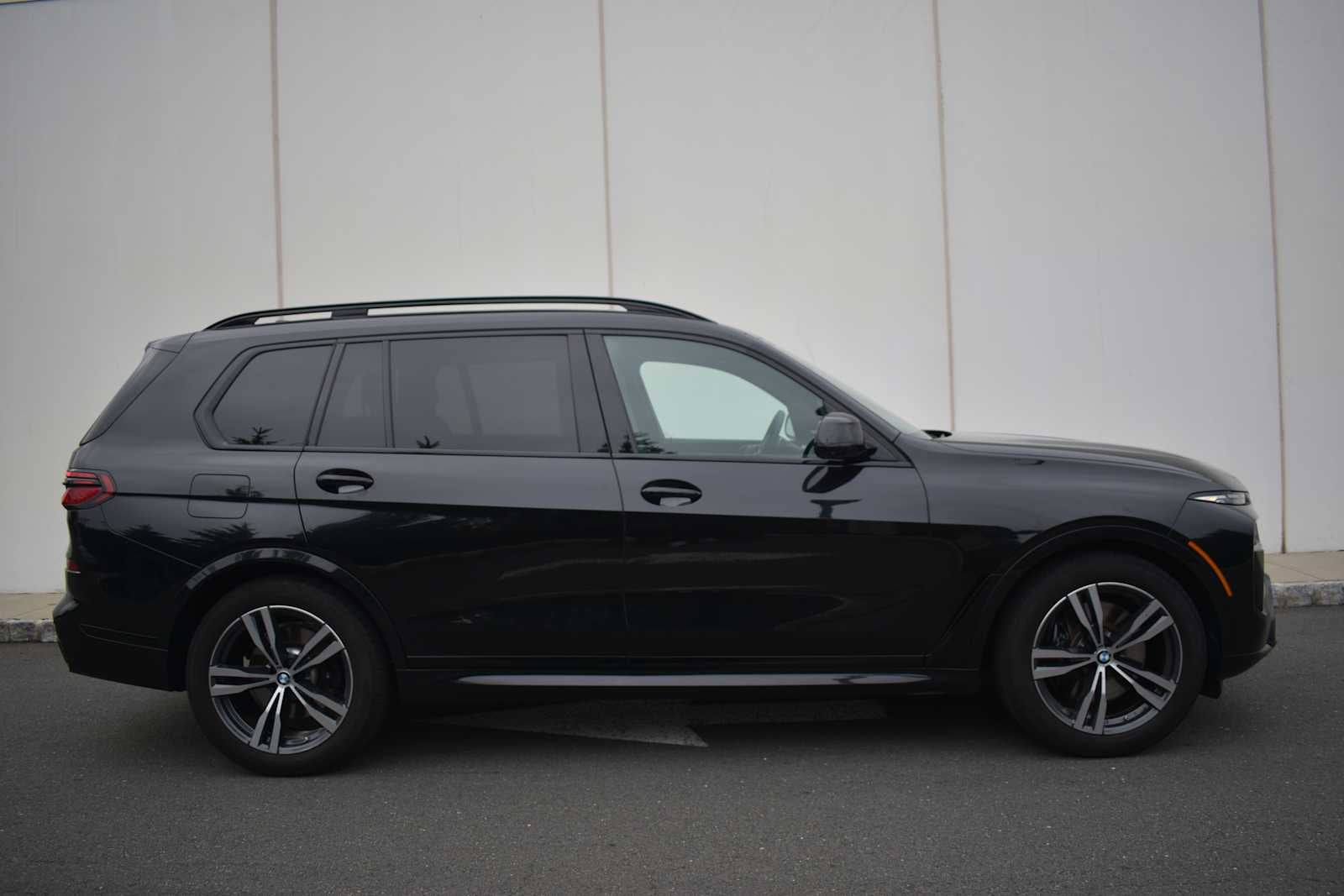 2024 BMW X7 xDrive40i Sports Activity Vehicle