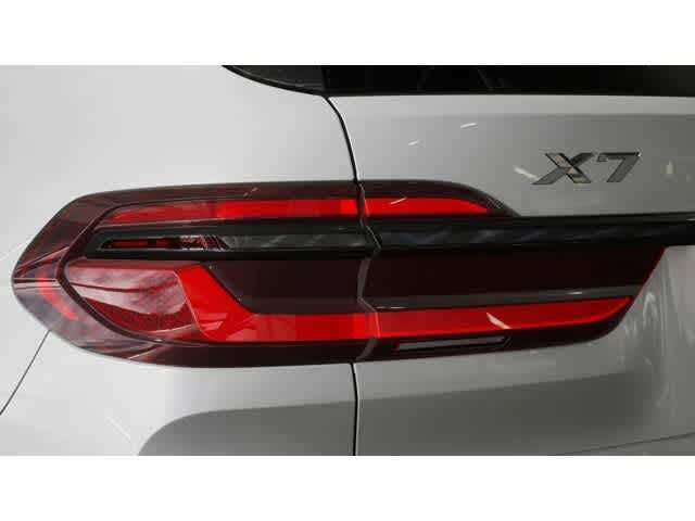 2026 BMW X7 xDrive40i Sports Activity Vehicle