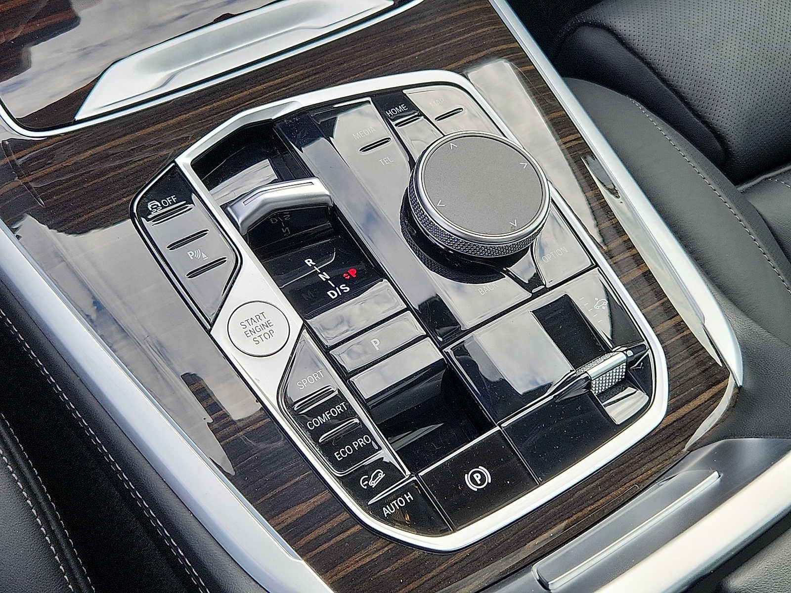 2024 BMW X7 xDrive40i Sports Activity Vehicle